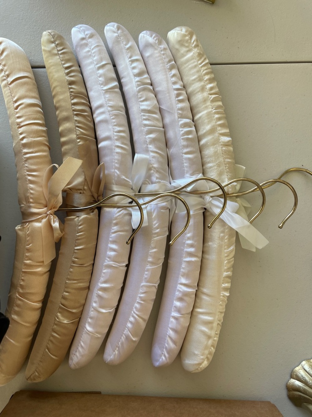 Satin Padded Velvet Hangers - Champagne & Ivory Set